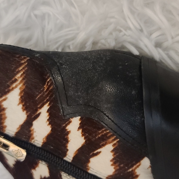 Antonio Melani | size 6 | paytton printed half calf bootie - Picture 6 of 10